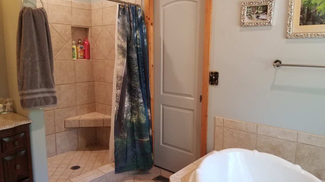 Photo of Bathroom in Williams
