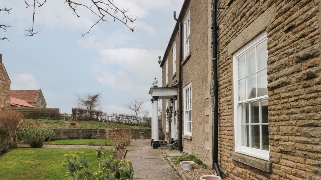 Photo of Outdoor in Sneaton