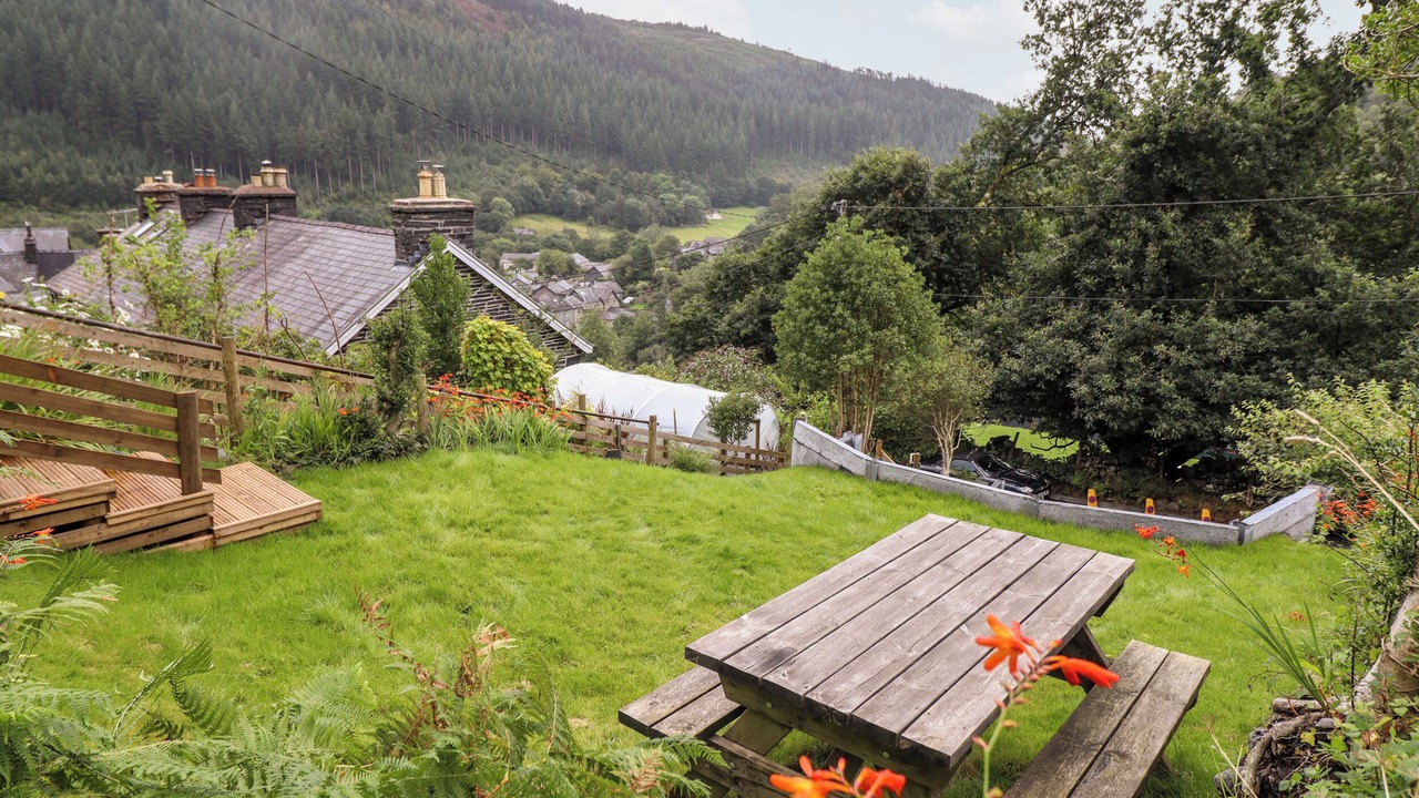 Photo of Outdoor in Corris