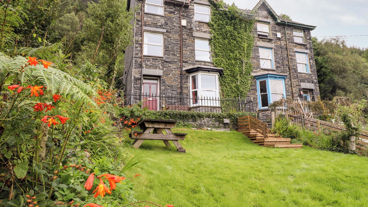 Photo of Outdoor in Corris