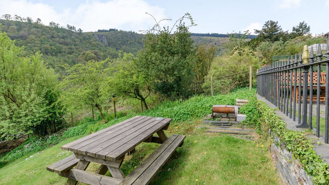 Photo of Outdoor in Corris