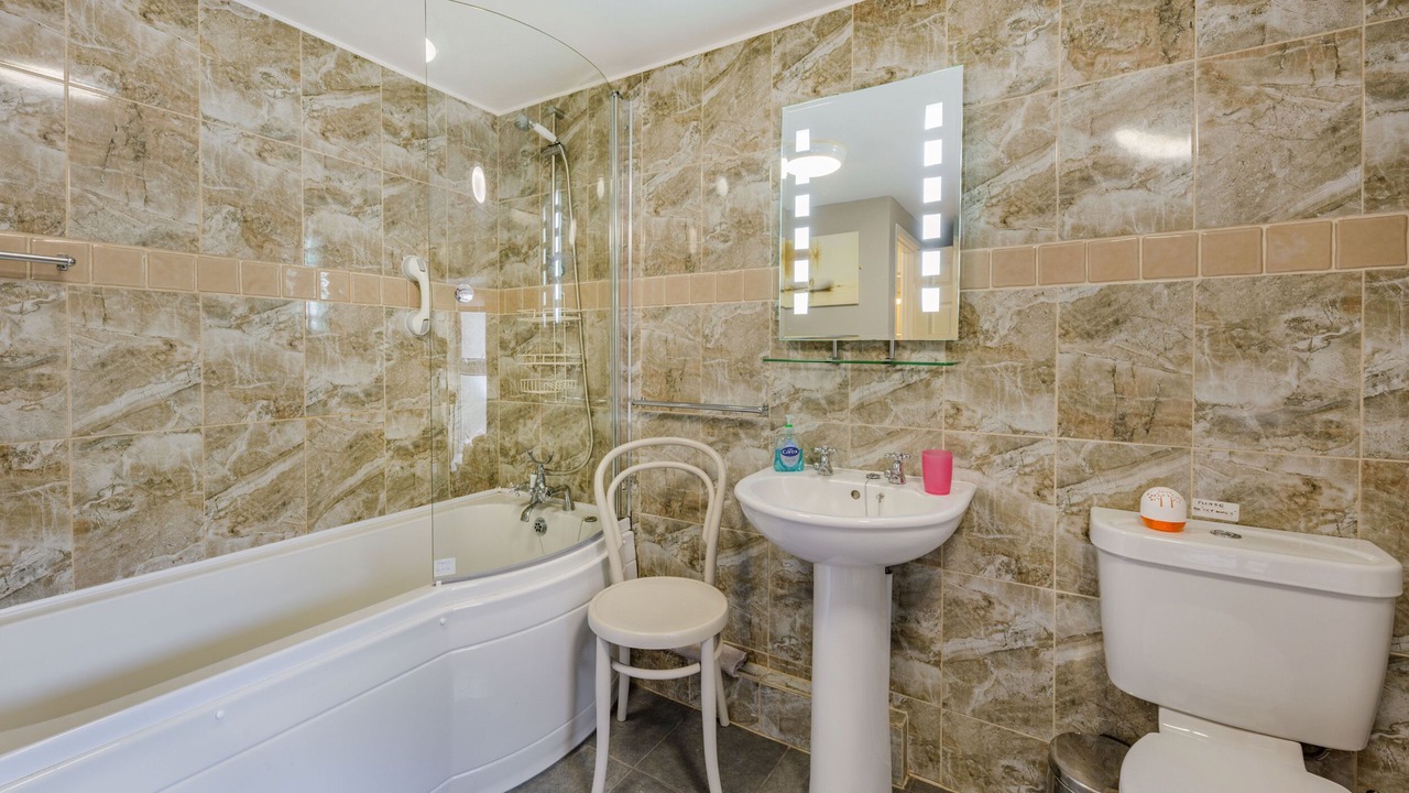 Photo of Bathroom in Corris