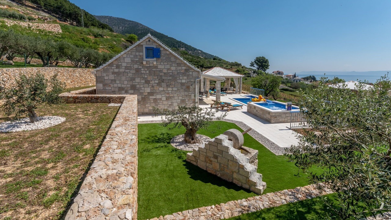 Photo of Outdoor in Bol