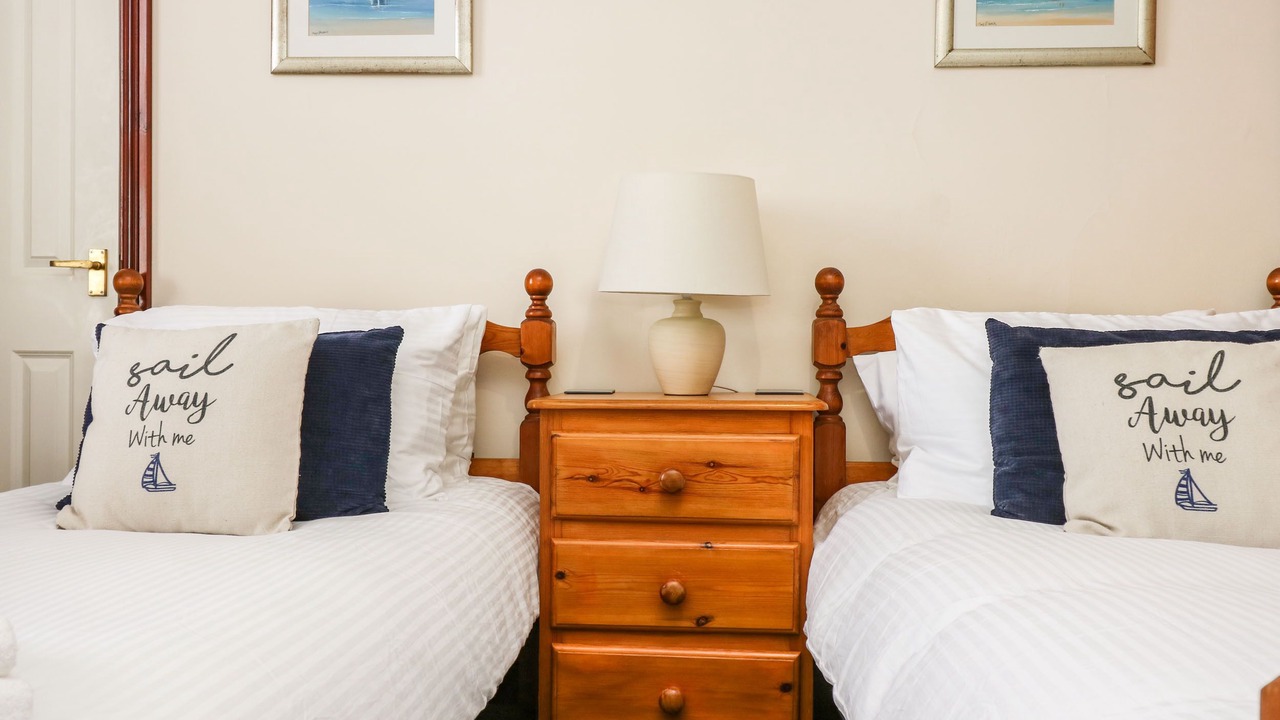 Photo of Bedroom in Chysauster