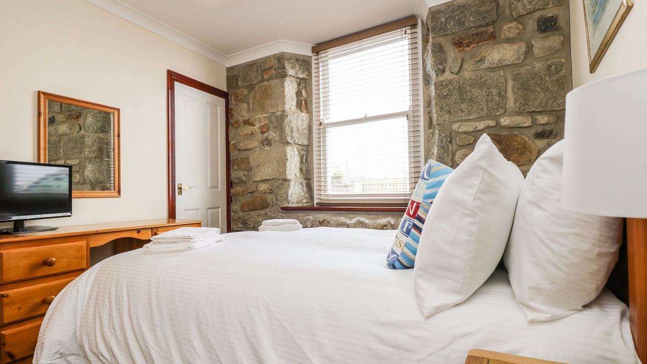 Photo of Bedroom in Chysauster