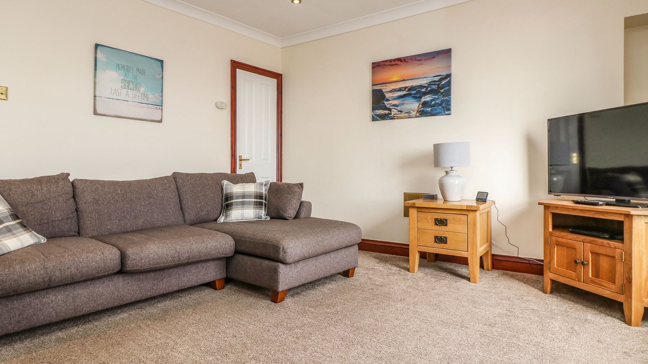 Photo of Livingroom in Chysauster