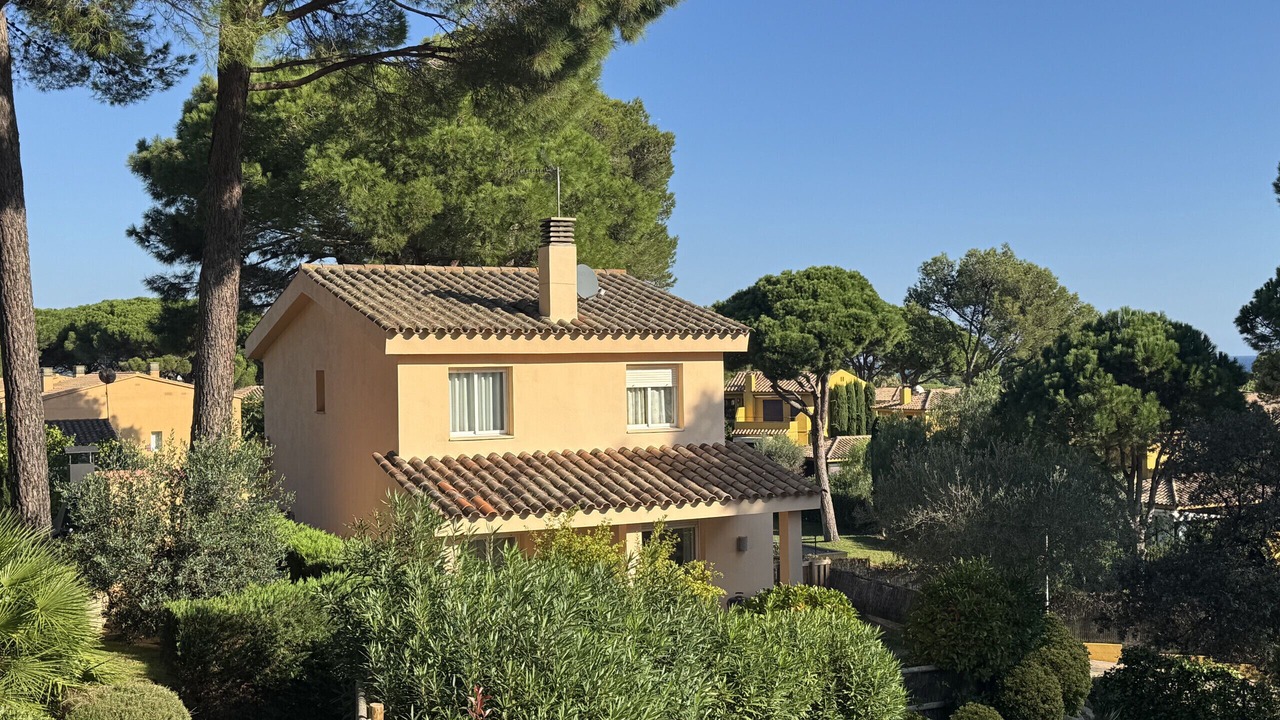 Photo of Outdoor in Pals
