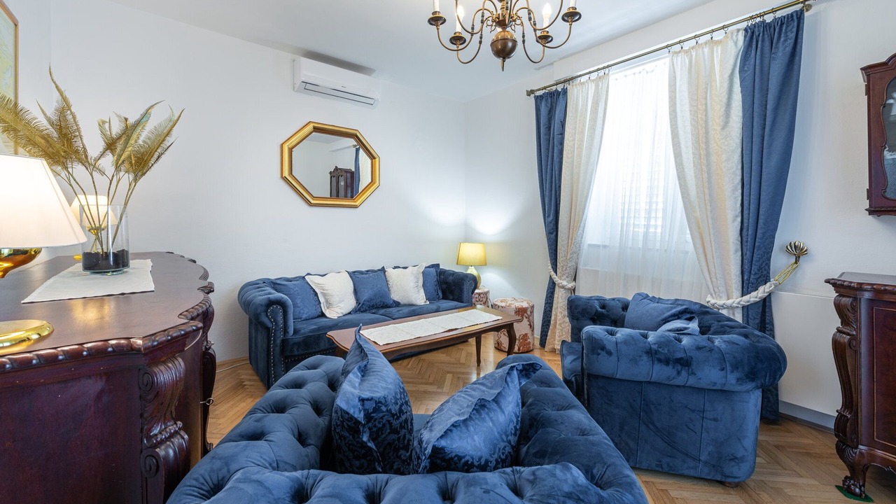 Photo of Livingroom in Pile