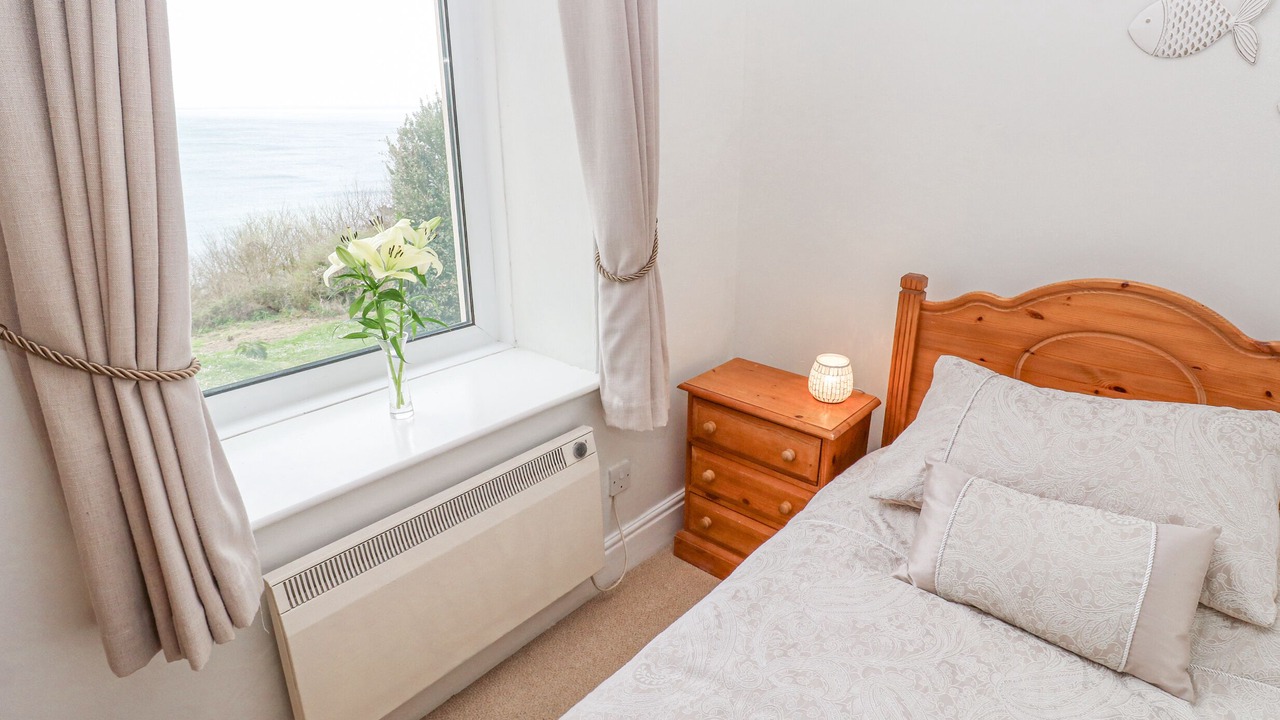 Photo of Bedroom in Coverack