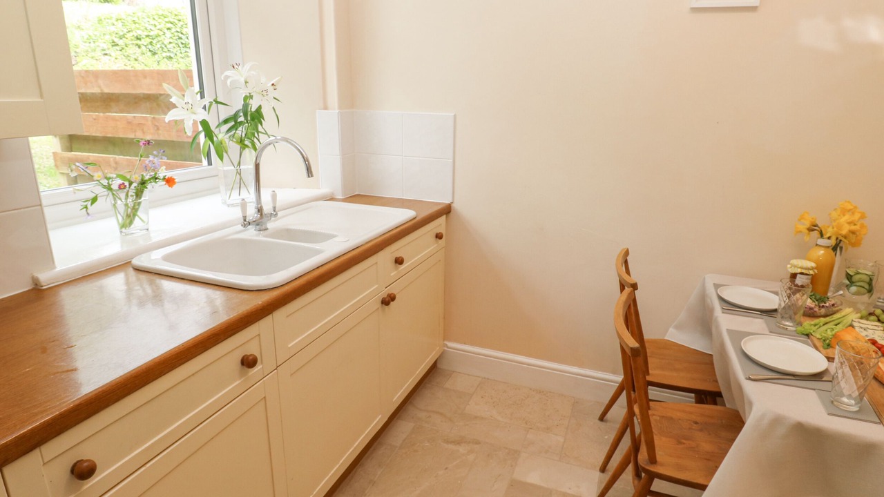 Photo of Kitchen in Coverack