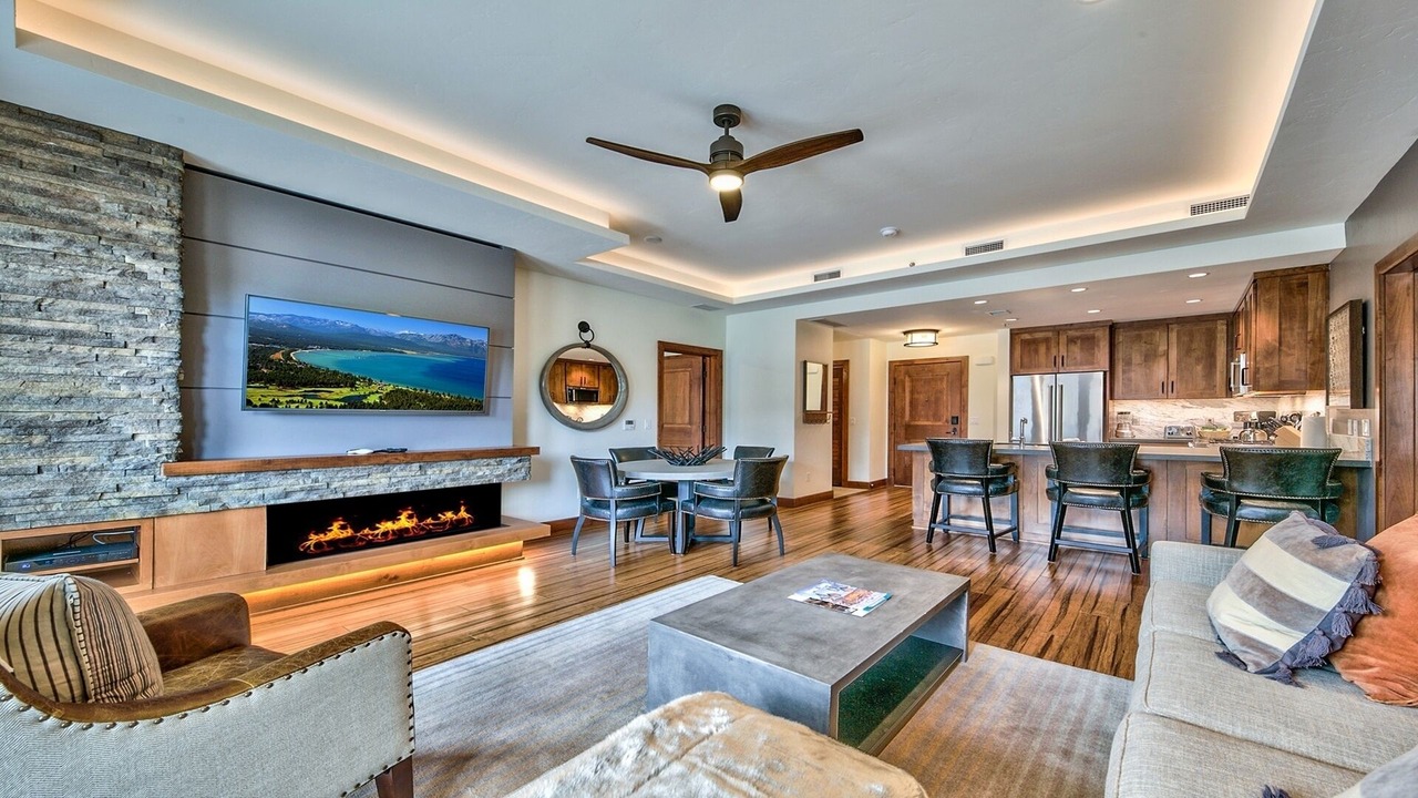 Photo of Livingroom in Lakeside Park