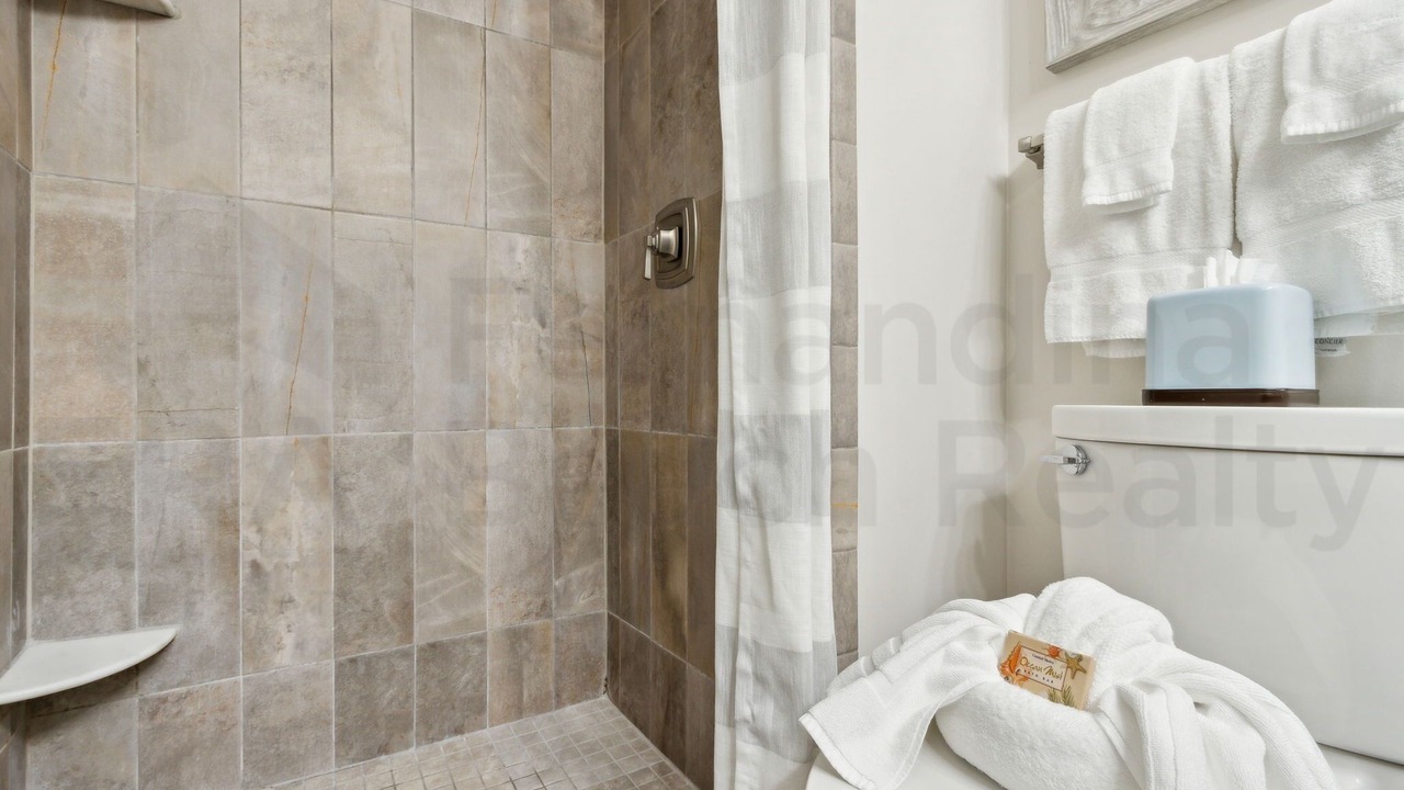 Photo of Bathroom in Fernandina Beach