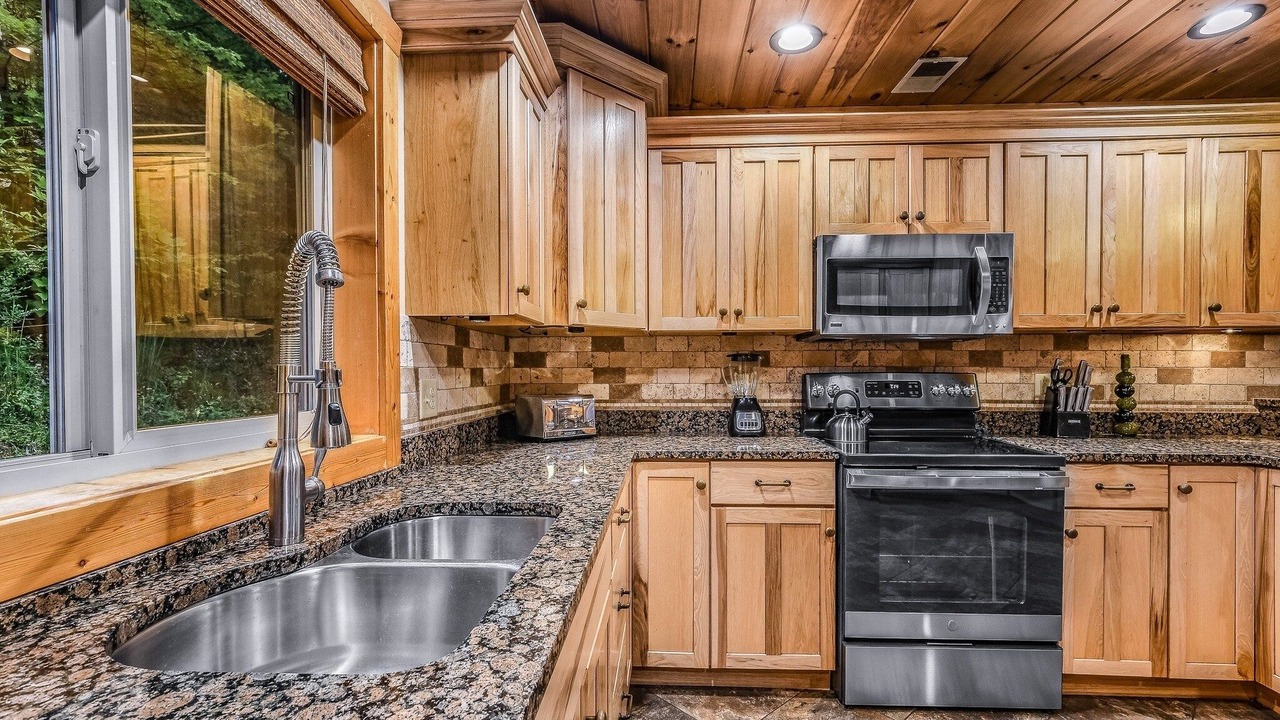 Photo of Kitchen in Wears Valley