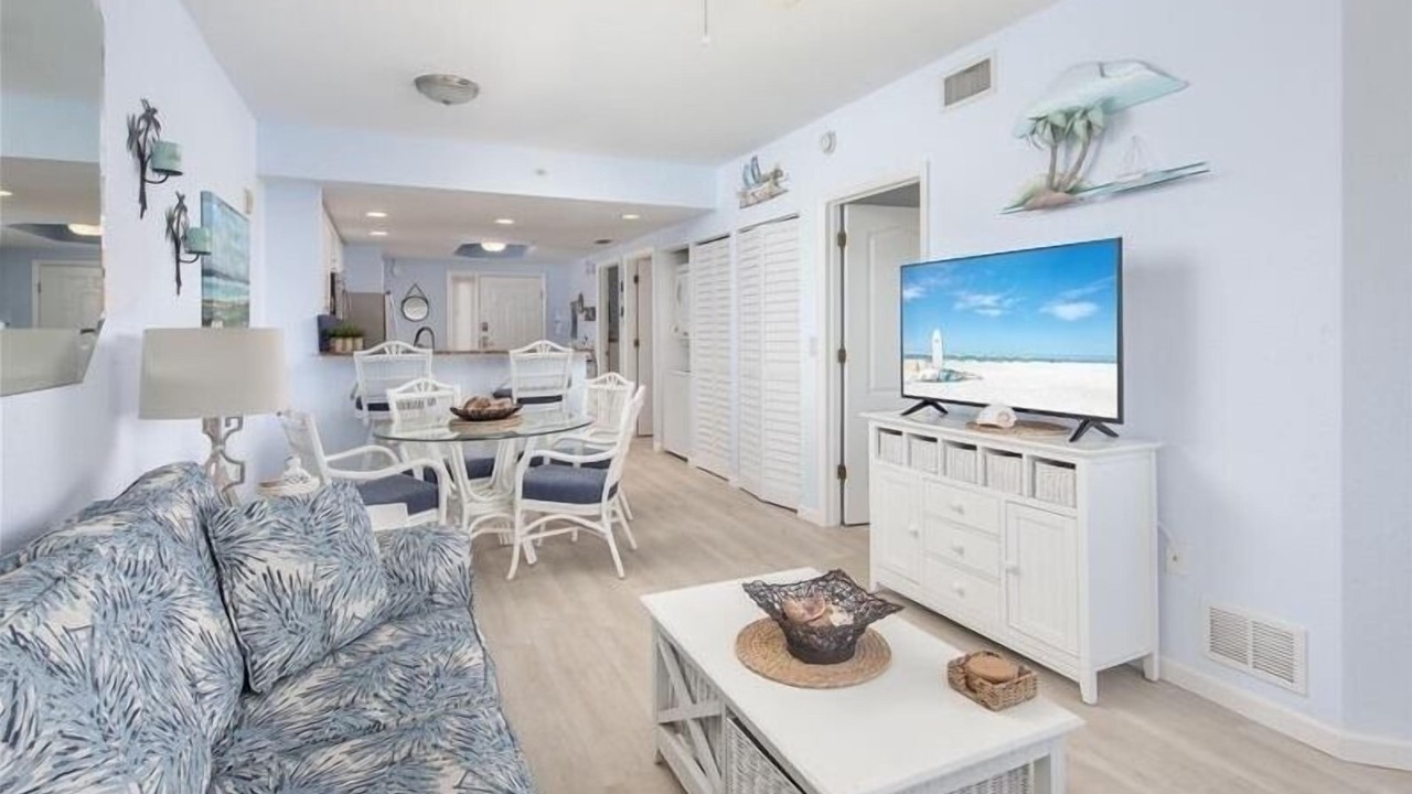 Photo of Bedroom in Treasure Island