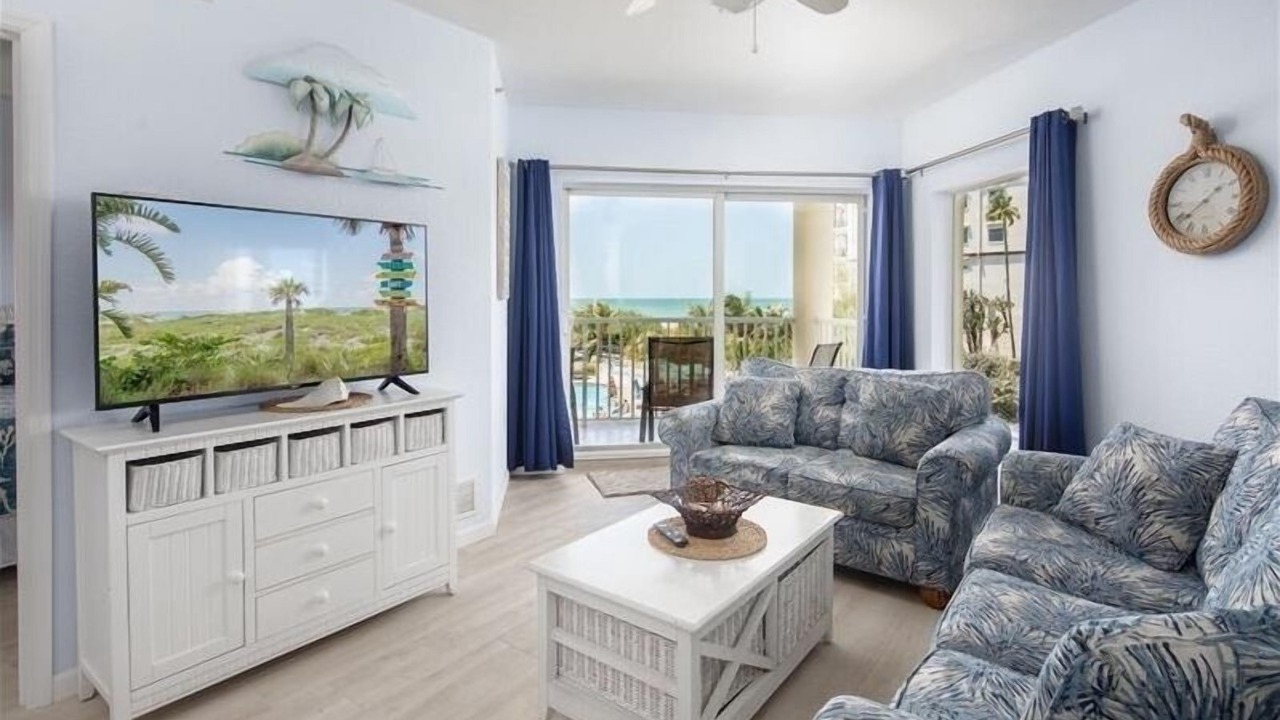 Photo of Patio Balcony in Treasure Island