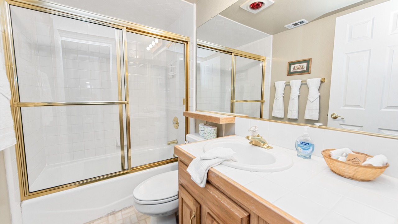 Photo of Bathroom in Moonridge