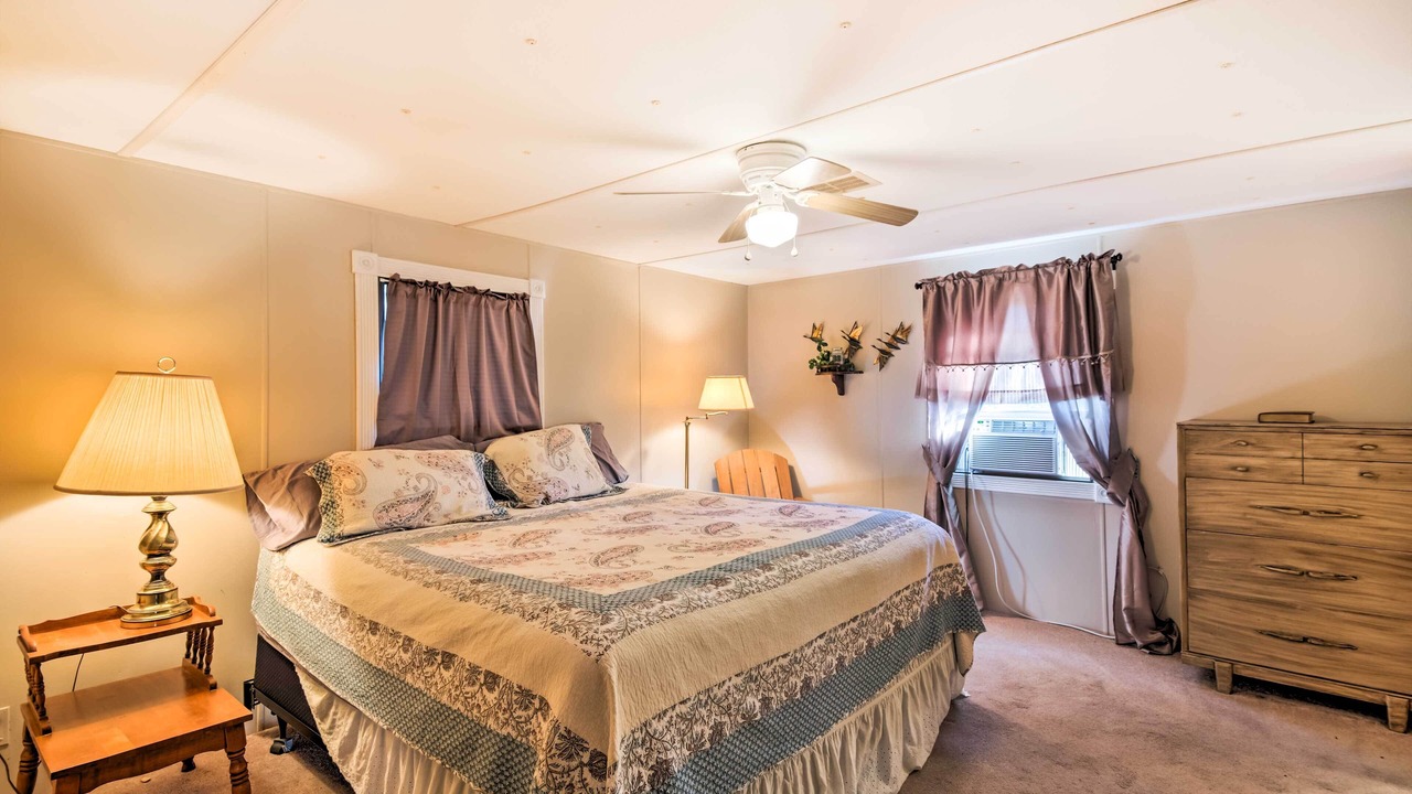 Photo of Bedroom in Canadian