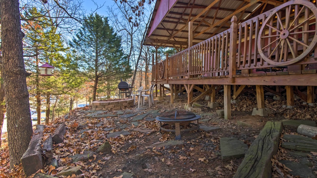 Photo of Outdoor in Canadian