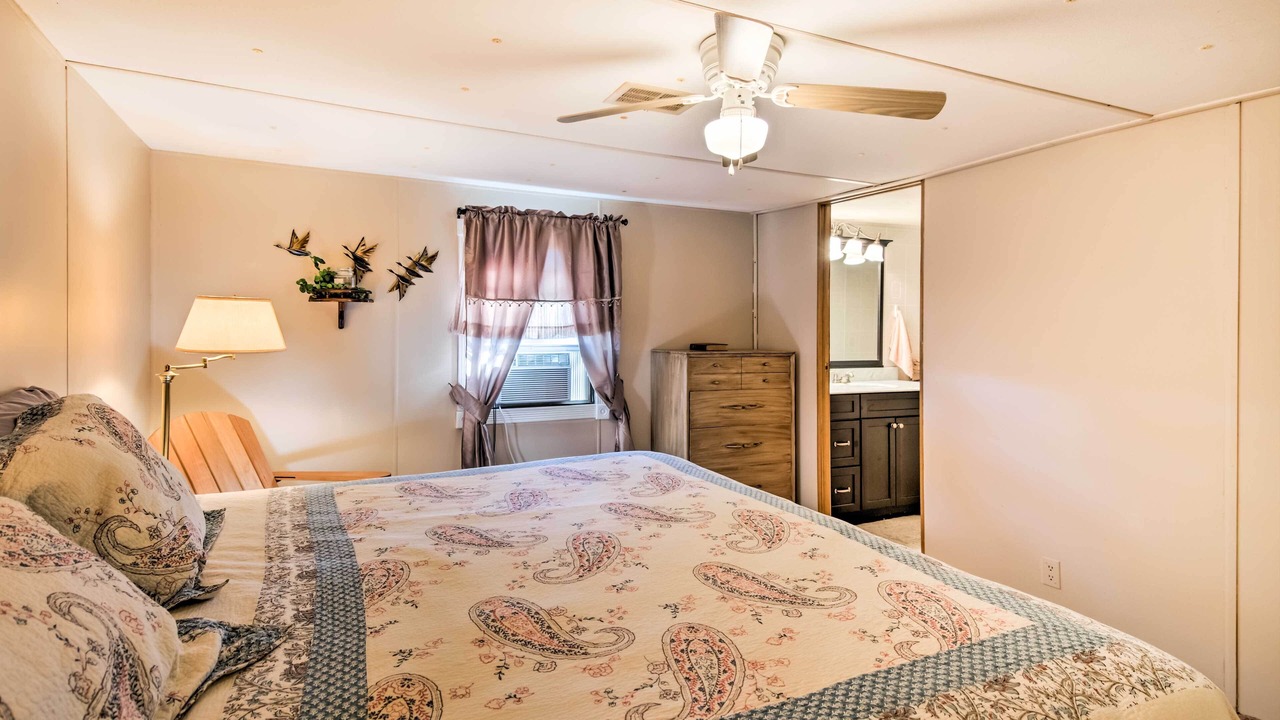 Photo of Bedroom in Canadian