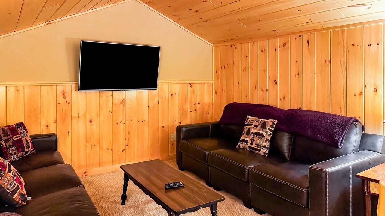 Photo of Bedroom in Inlet