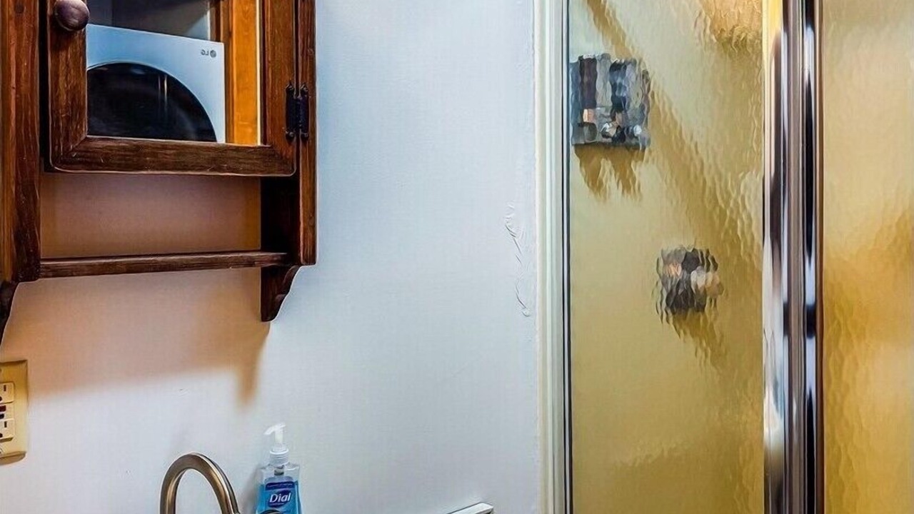 Photo of Bathroom in Inlet