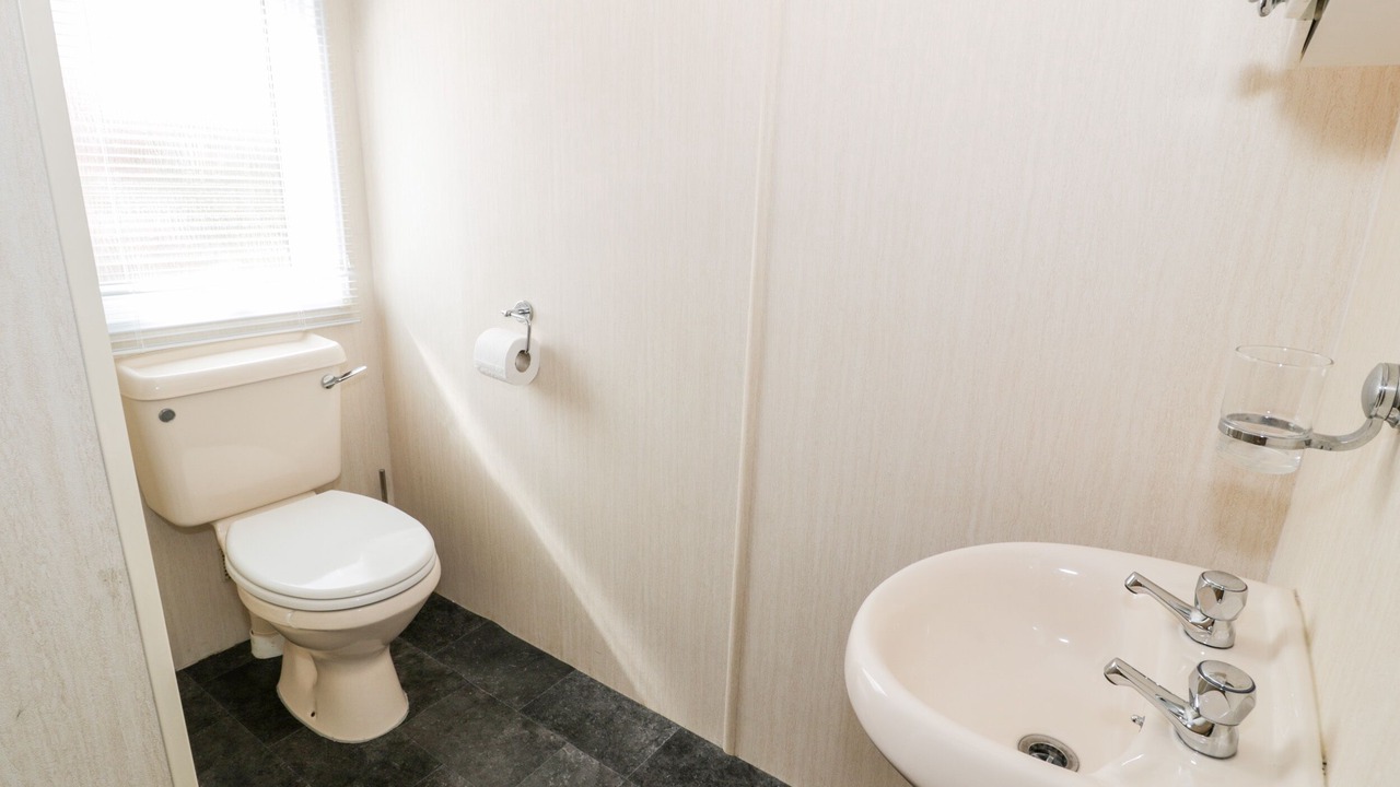 Photo of Bathroom in Rhyd-y-foel