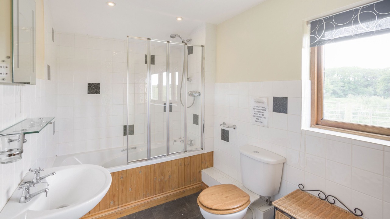 Photo of Bathroom in Hatherleigh
