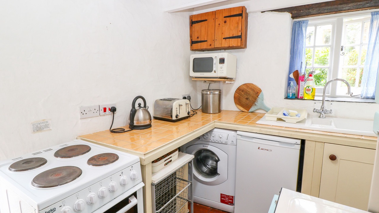 Photo of Kitchen in St. Neot