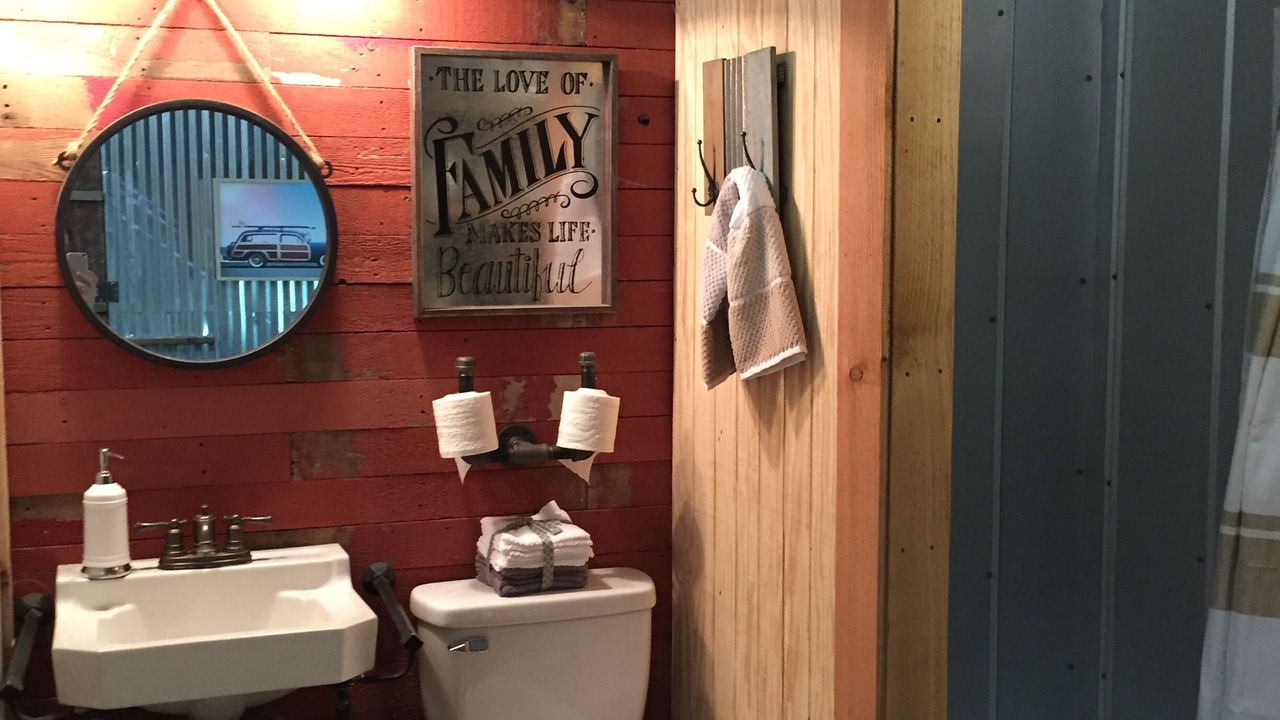 Photo of Bathroom in Harlandale
