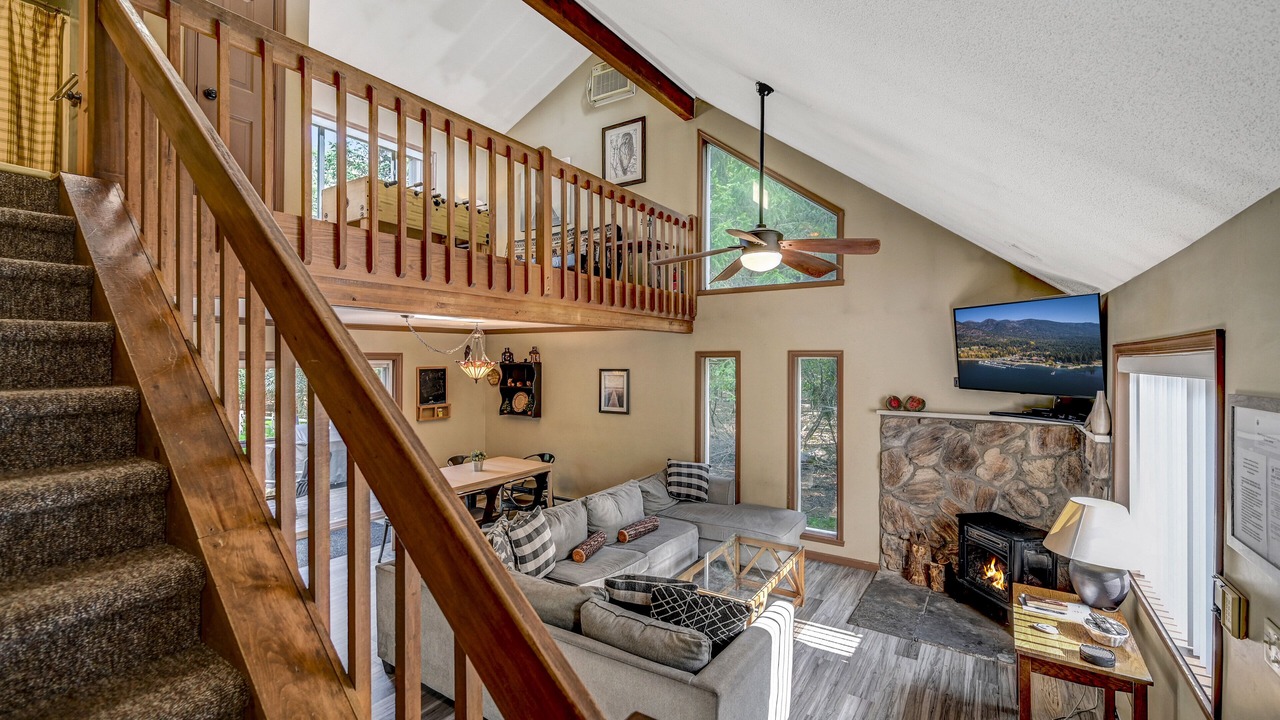 Photo of Livingroom in Albrightsville