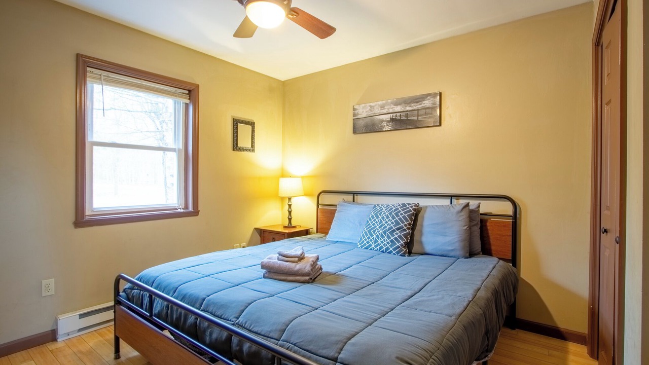 Photo of Bedroom in Albrightsville