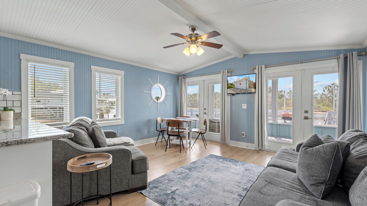 Photo of Livingroom in Steinhatchee