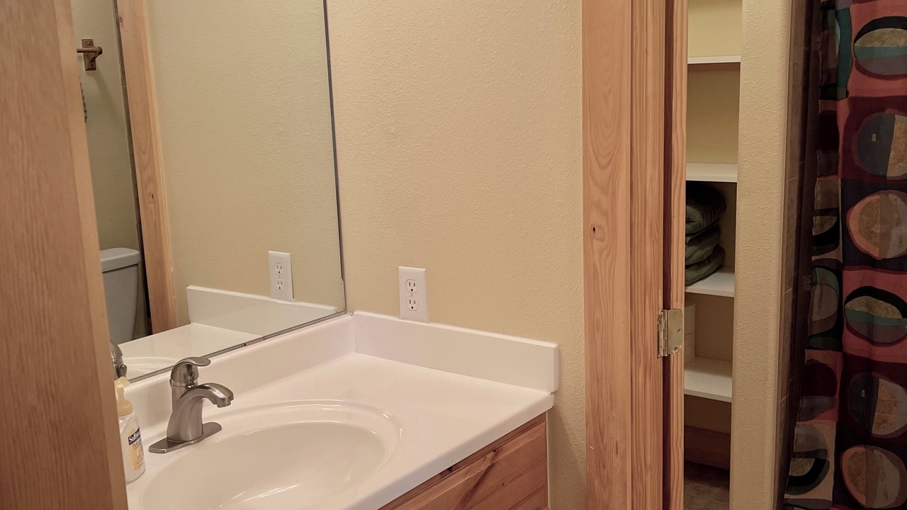 Photo of Bathroom in Alcova