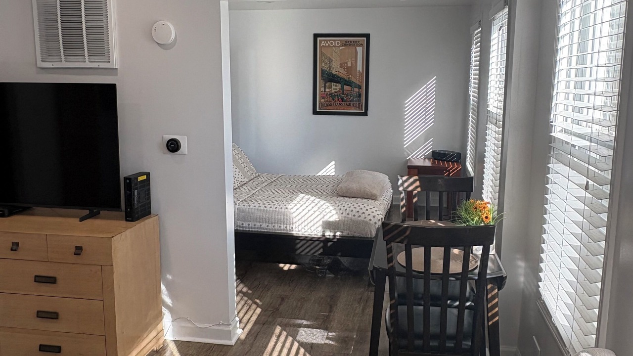 Photo of Livingroom in Lakeview