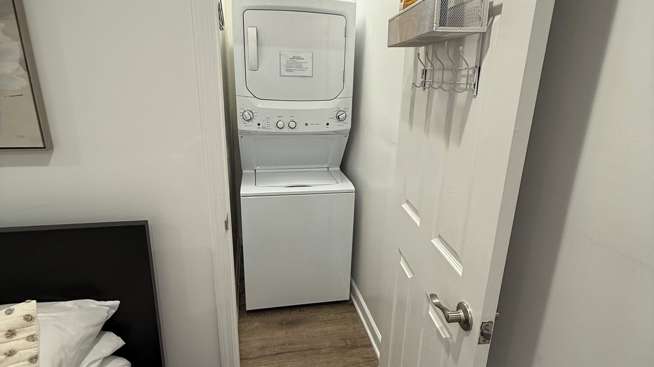 Photo of Bathroom in Lakeview