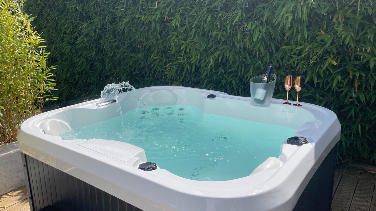 Photo of Outdoor in Louresse-Rochemenier