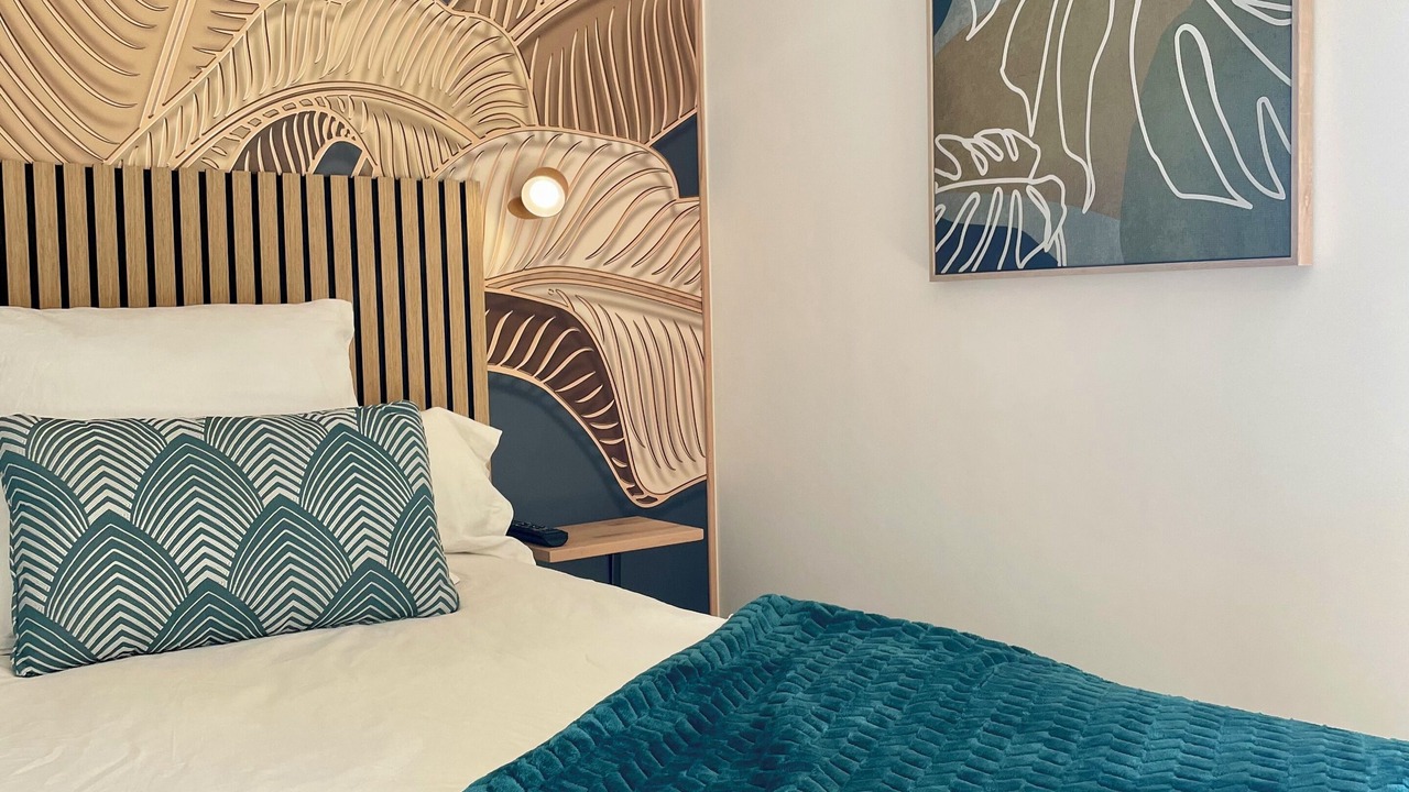 Photo of Bedroom in Louresse-Rochemenier