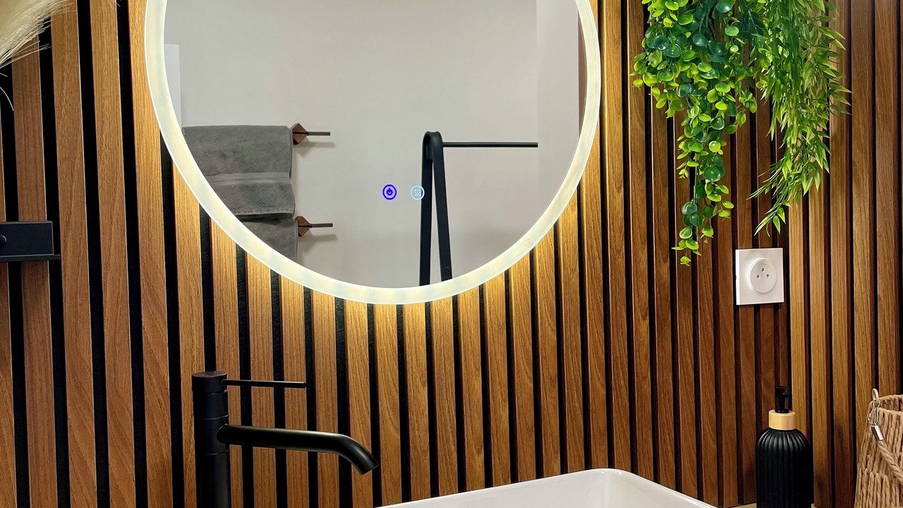 Photo of Bathroom in Louresse-Rochemenier