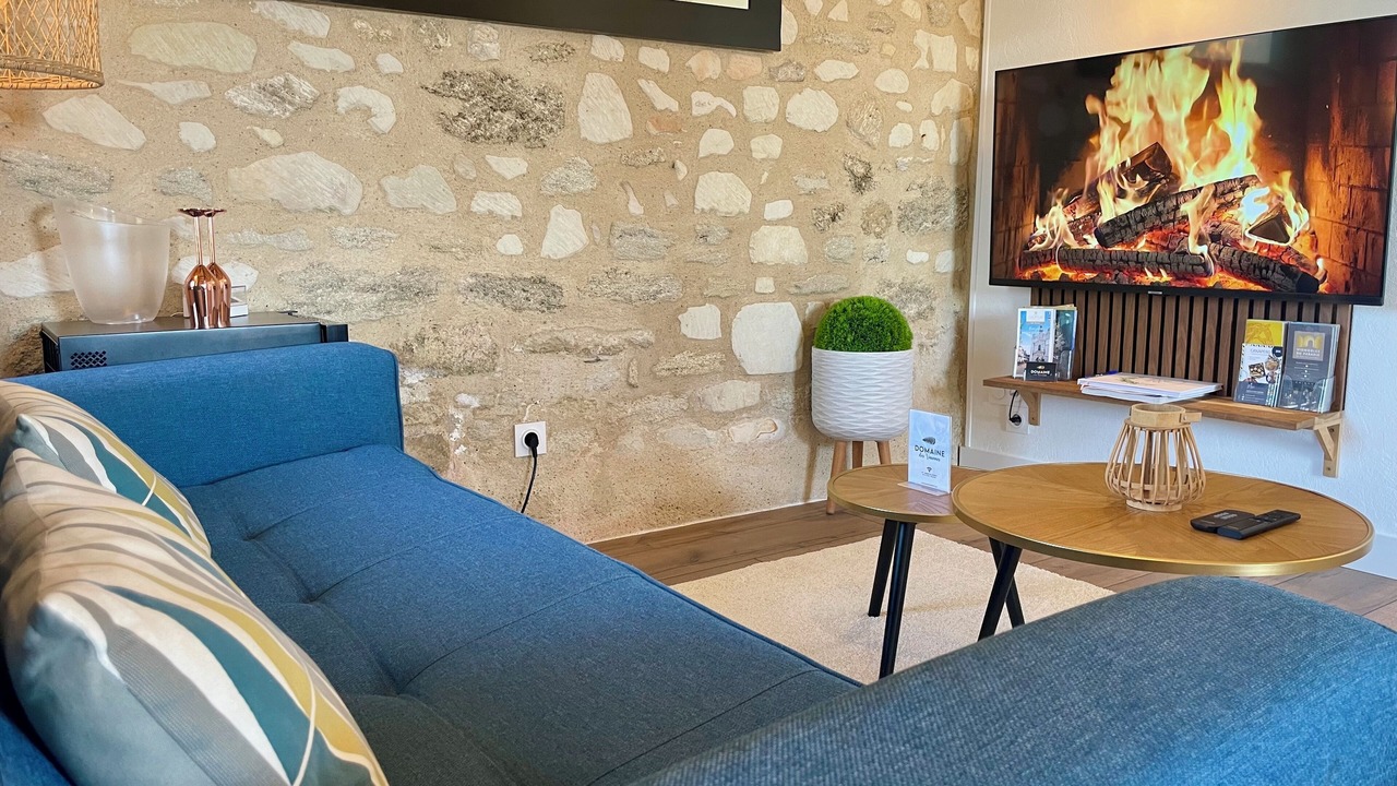 Photo of Livingroom in Louresse-Rochemenier