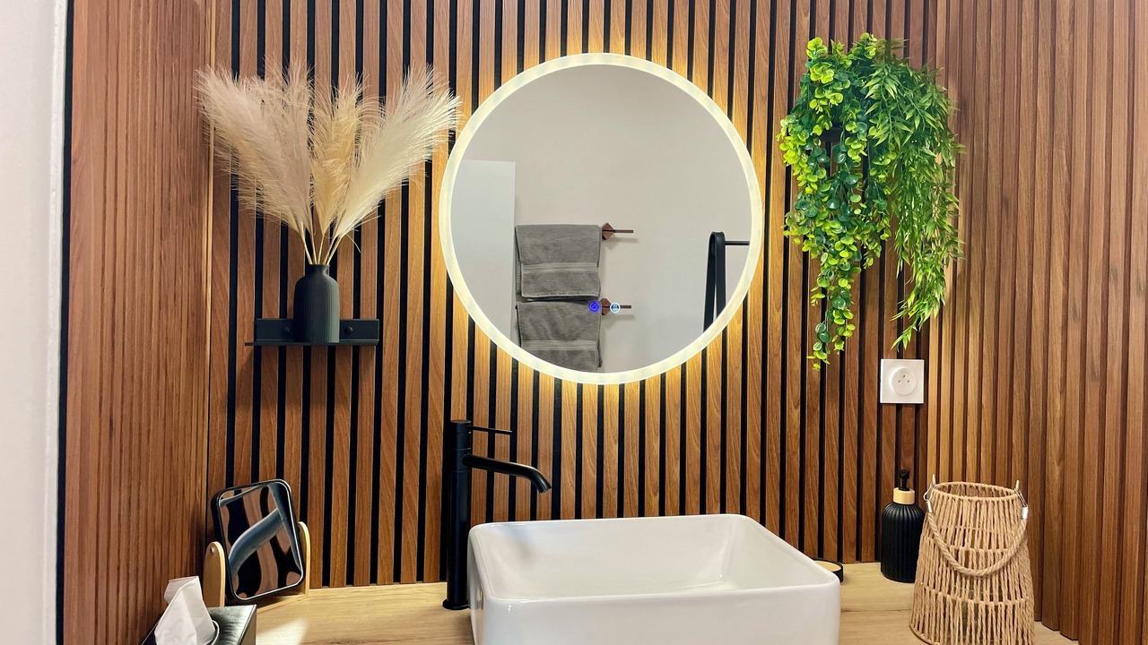 Photo of Bathroom in Louresse-Rochemenier