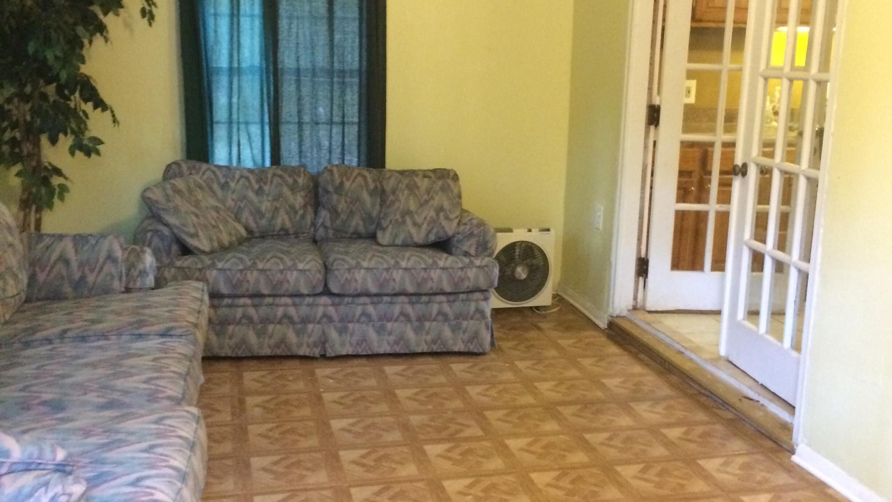 Photo of Livingroom in Stone Mountain
