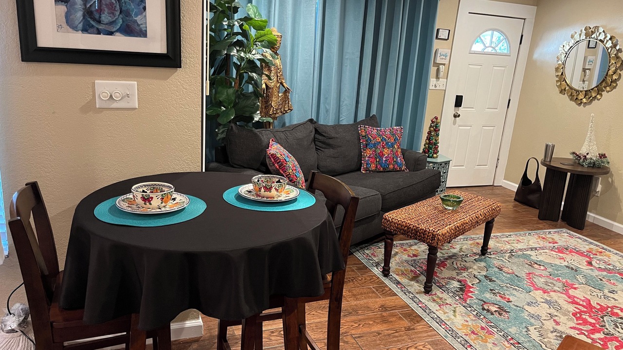 Photo of Bedroom in Midtown