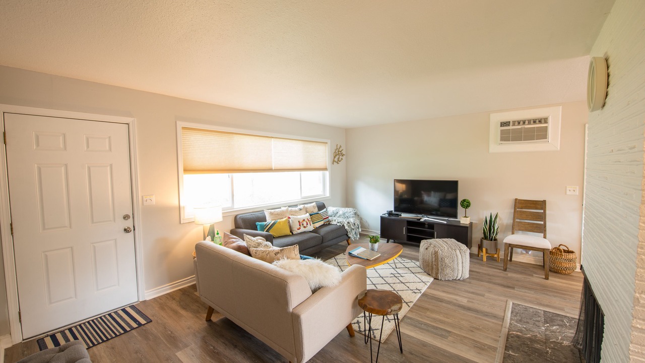 Photo of Livingroom in Cedar Hills