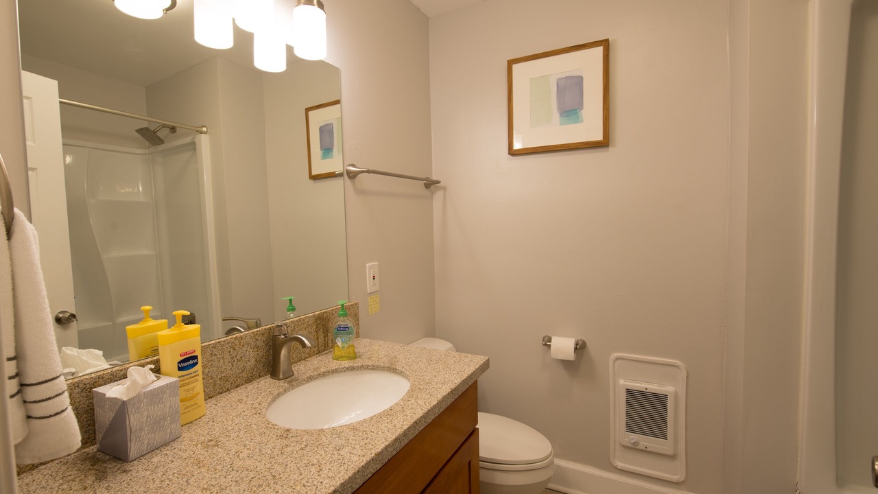 Photo of Bathroom in Cedar Hills