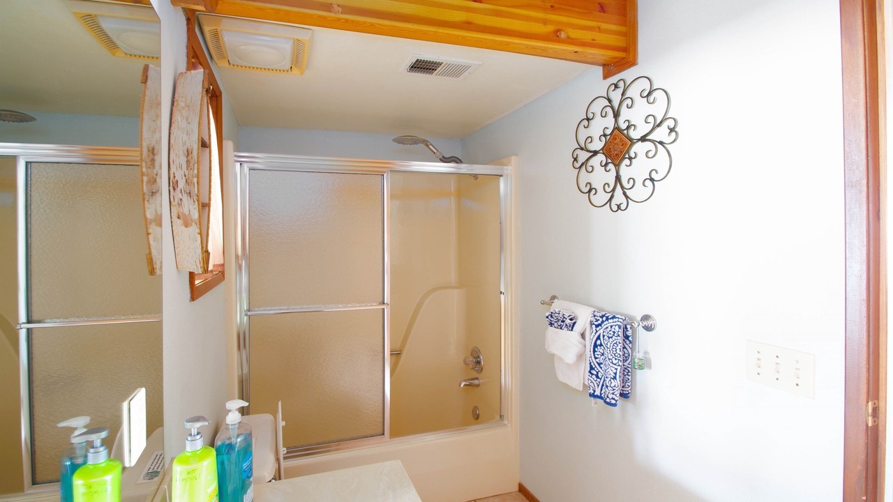 Photo of Bathroom in Lost Bridge Village