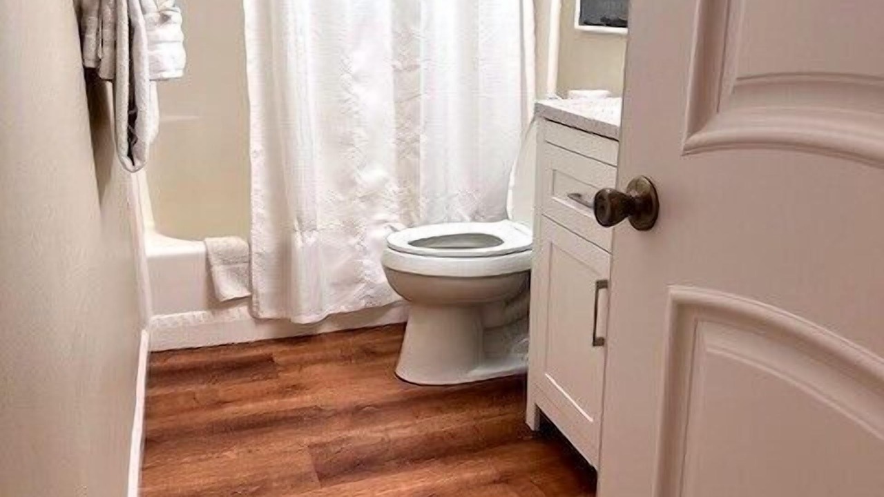 Photo of Bathroom in Kahuku