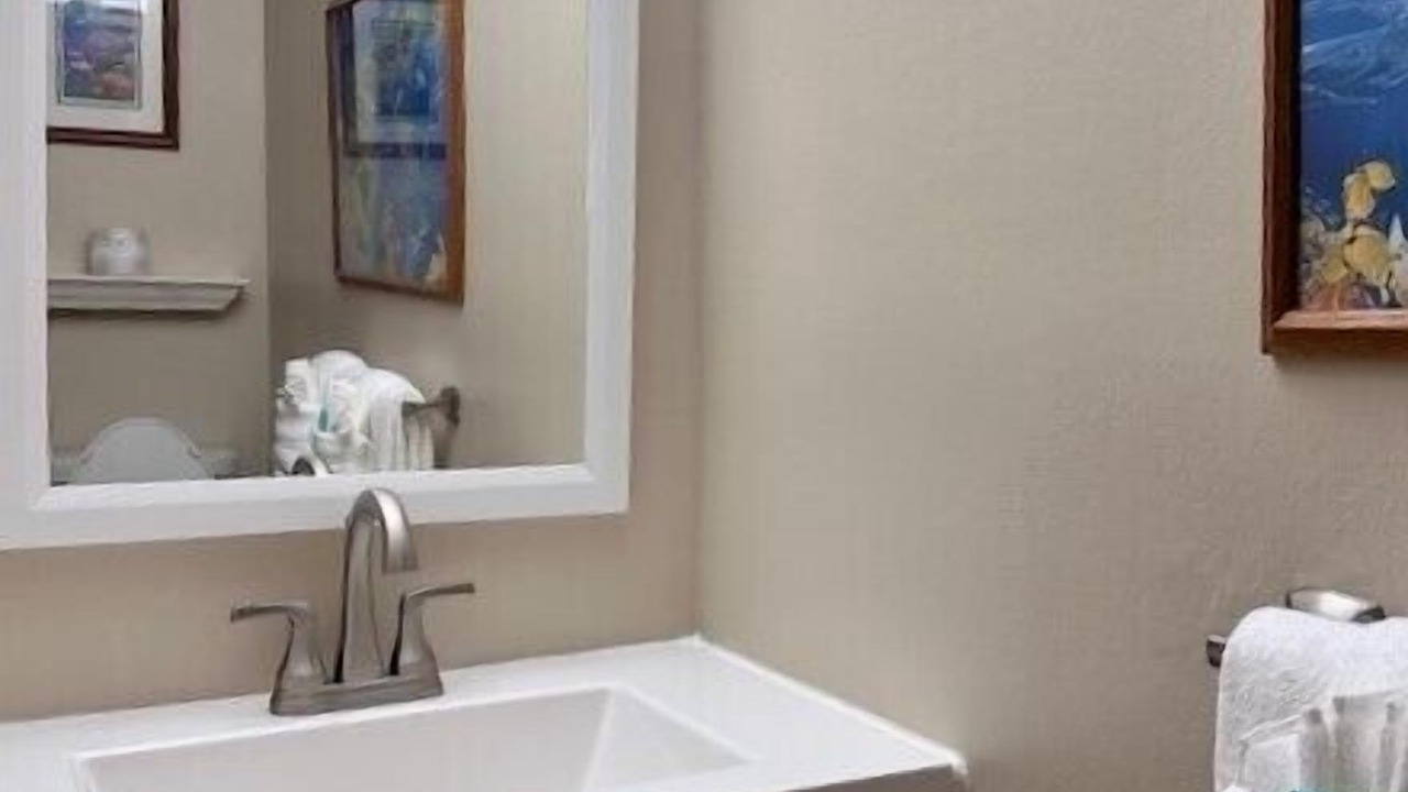 Photo of Bathroom in Kahuku