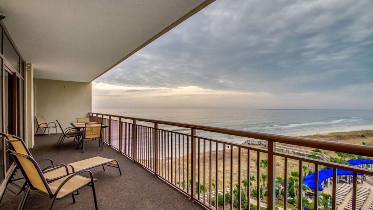 Photo of Patio Balcony in Windy Hill
