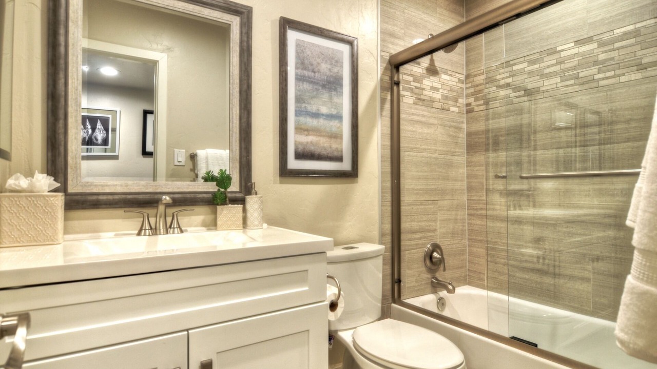 Photo of Bathroom in Townsite