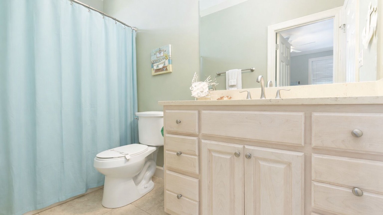 Photo of Bathroom in Dauphin Island